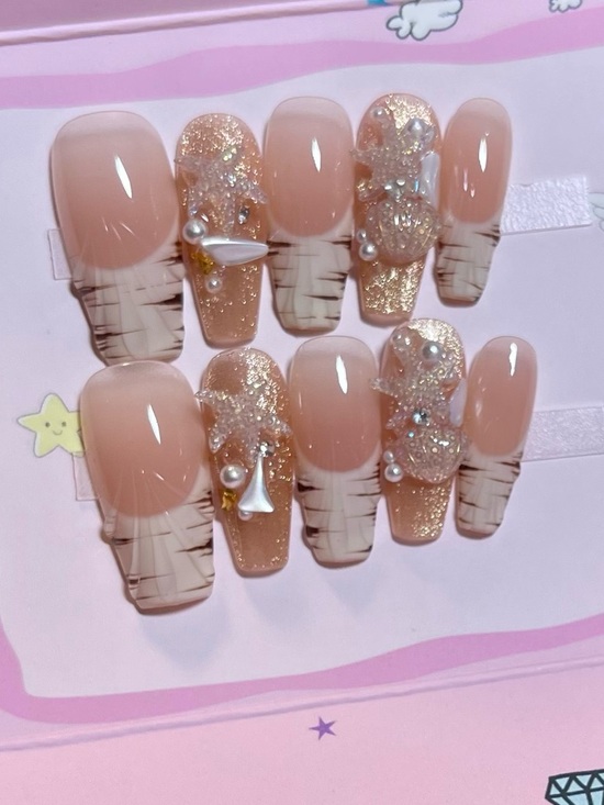 Other - 💖5 for $25😻 Press-On Nail Set - Nude & Glitter Accent